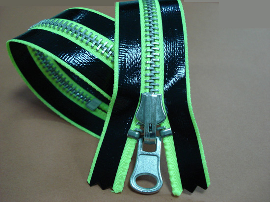 Fire retardant zippers